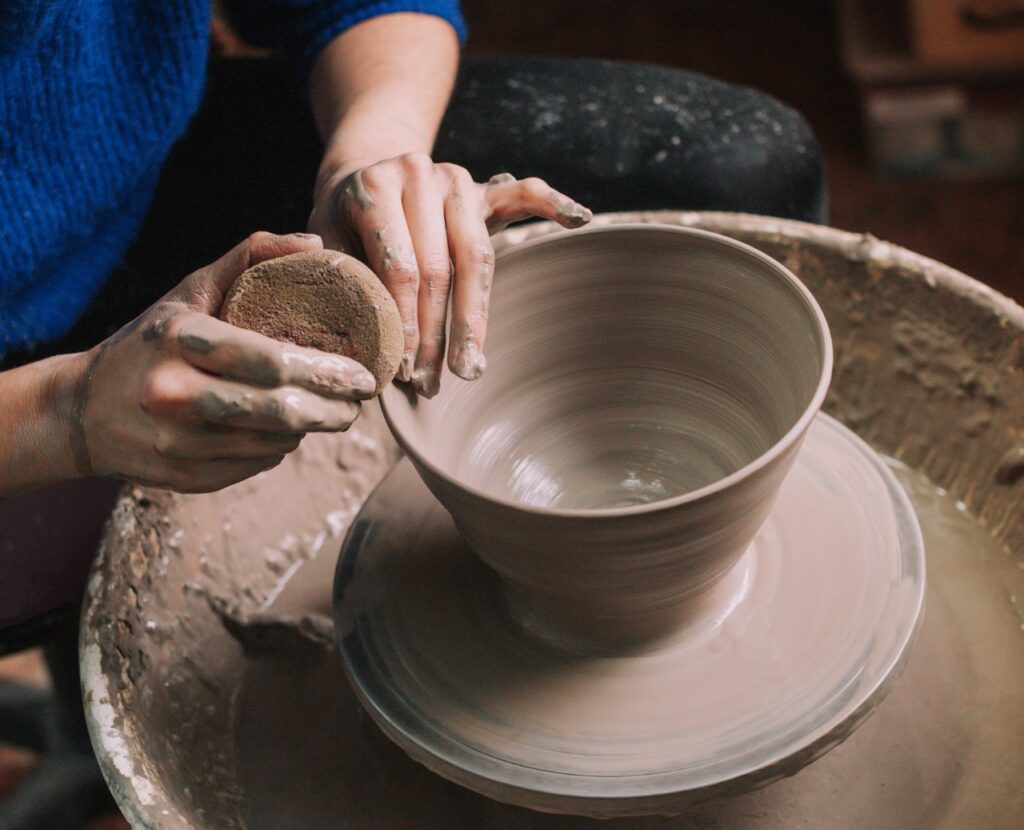 BAUTIZO DE TORNO EN RITUAL CERAMICS - PRIMERA EXPERIENCIA DE TORNO, clases de Cerámica con torno